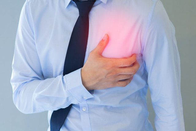 Infarkti kardiak po prek gjithnjë e më shumë të rinj, kardiologu shpjegon arsyet
