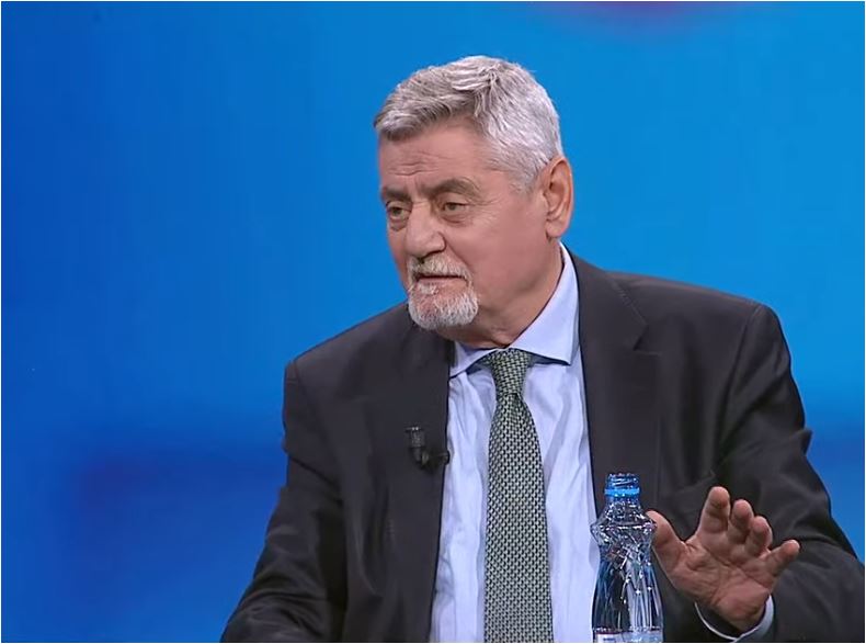 “Iniciativa para Kryeministrisë pa vlerë”/ Shehi: PD si fotografi mature! Aty sheh figurat që kanë qenë para 35 viteve