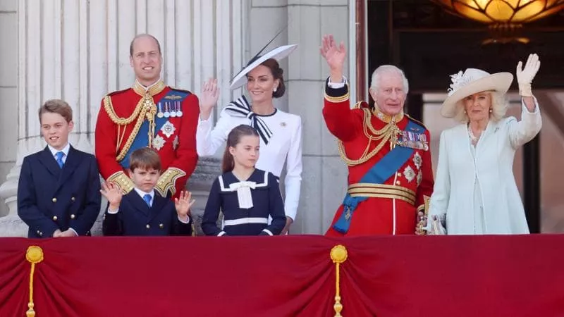 Ish-deputeti britanik: E vërteta tronditëse mbi financat mbretërore!