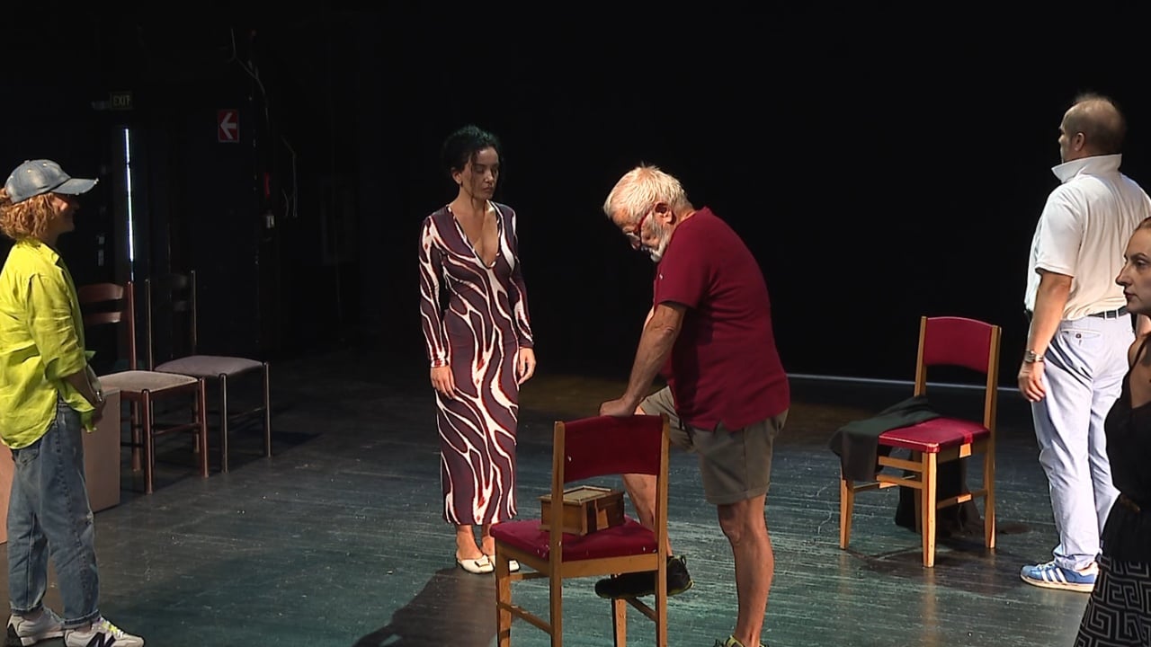 Kalendari i Teatrit Eksperimental, Gjergj Përvazi: Do të kemi premierë shfaqjet “Bufalo”, “I huaji” dhe “Djali i Zeller”