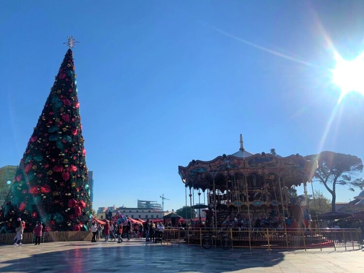 Keni bërë plane për festat e Fundvitit? Ja si pritet të jetë moti përgjatë muajit dhjetor