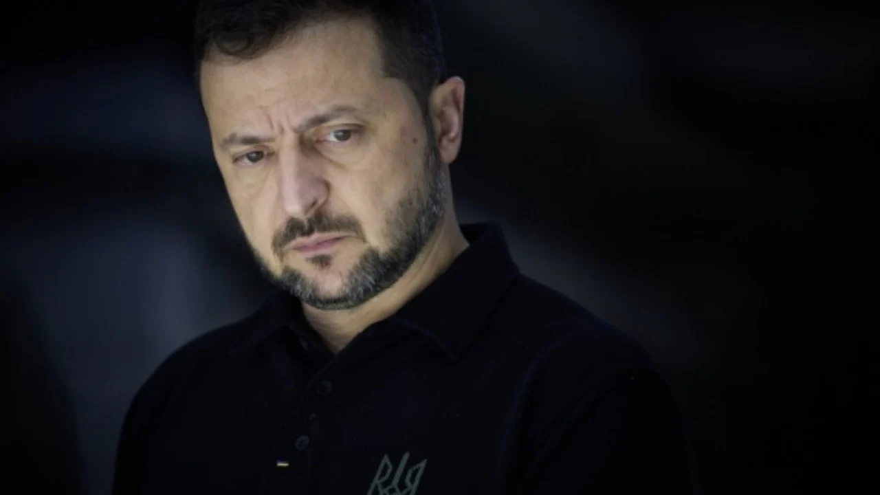 Kiev, skandal i madh korrupsioni/ Njerëz të afërt me Zelensky-n nën hetim! Përgjimet zbulojnë një “sistem kriminal” me kontrata…