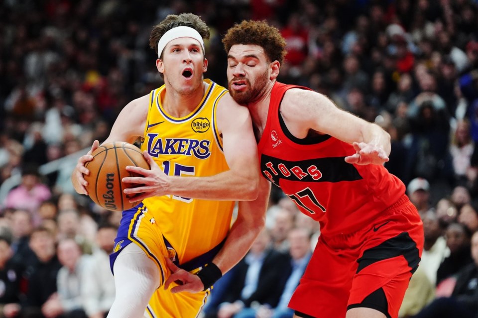 Lakers triumfojnë në sekondën e fundit, bie Golden State, fitojnë Boston e New Orleans