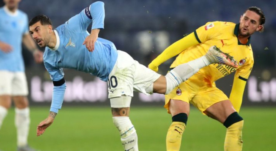 Lazio “hakmerret” ndaj Milanit dhe e eliminon nga Kupa e Italisë (video)