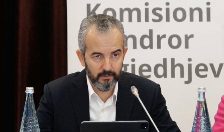 ‘Ligj për financimin e partive të miratohet brenda dhjetorit’, Celibashi: Reforma Zgjedhore të sigurojë transparencë