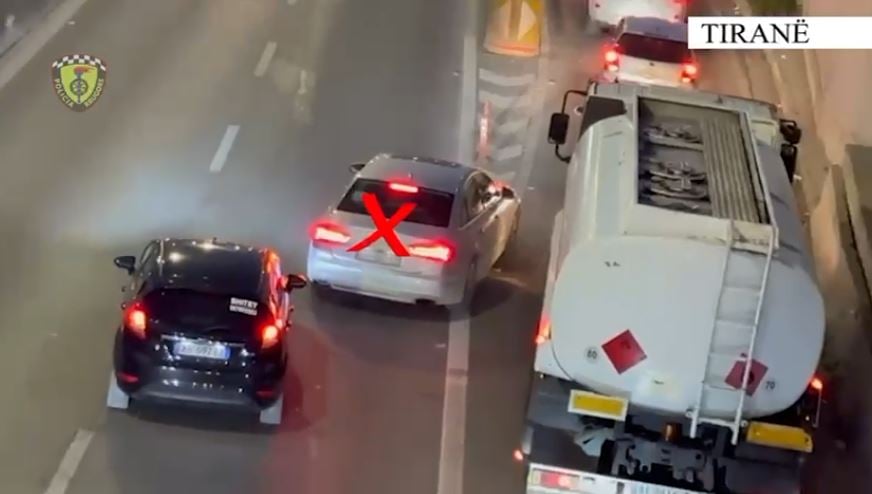 Manovruan ose parkuan keq duke shkaktuar trafik, policia gjobit 2 mijë shoferë brenda 24 orëve në Tiranë