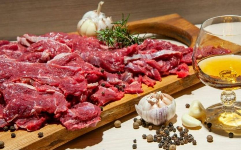 Marinimi i mishit zvogëlon rrezikun e kancerit, ja si duhet të veproni