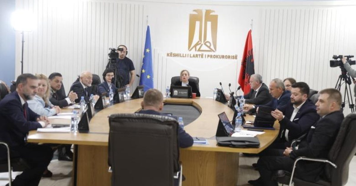 Mbyllet pas 6 orësh mbledhja e KLP-së për zgjedhjen e kreut të ri të SPAK, pritet votimi