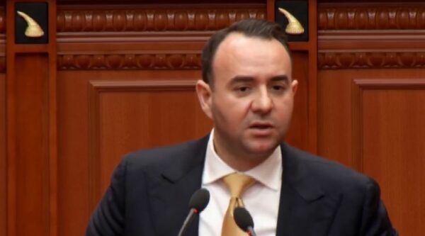 “Me një të rënë të lapsit Bela mori qindra mln euro, veç Tigrave e Çakenjve”, Balliu: Qukës-Qafë Plloçë, imoralitet…