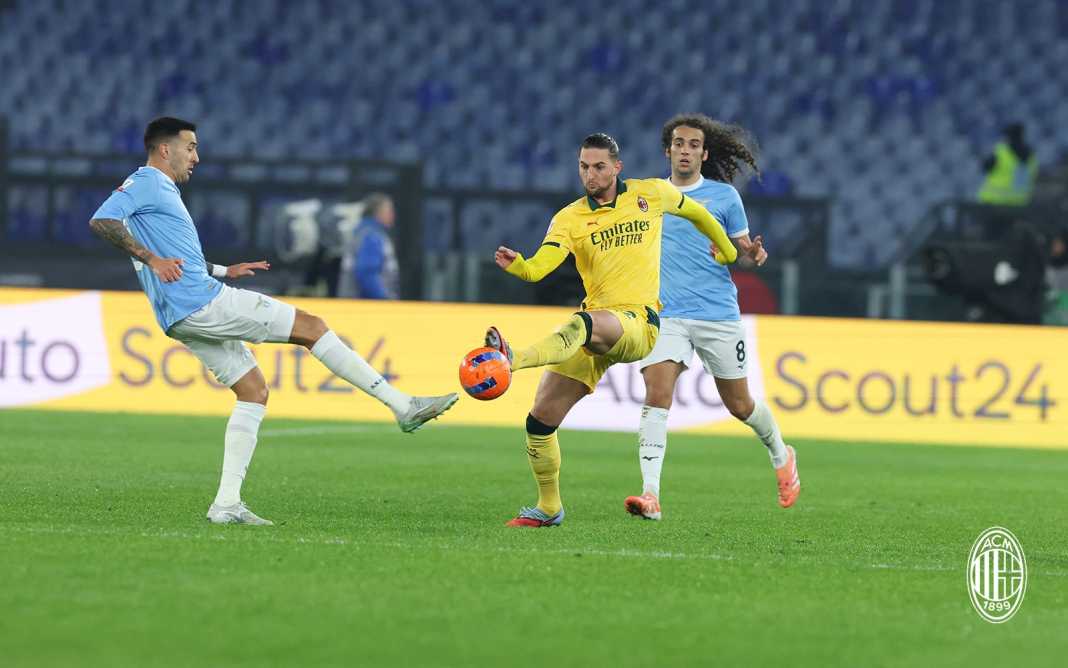 Milan largohet nga Kupa e Italisë, dorëzohet ndaj Lazios në Olimpico