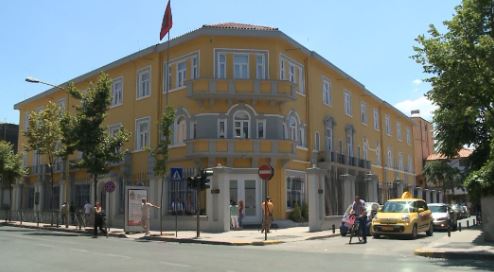 Ndryshime në qeveri/ Miratohet zëvendësministrja e Arsimit (EMRI)