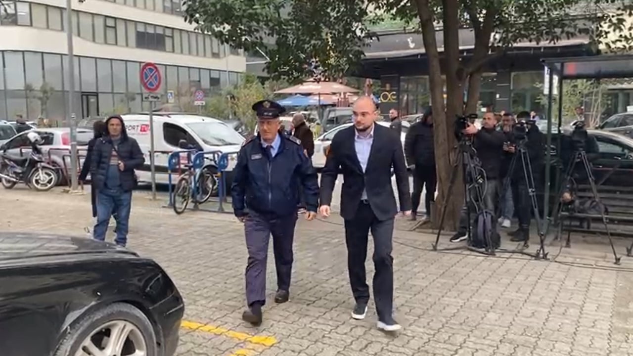 Në arrest shtëpie, drejtori i KESH, Erald Elezi paraqitet në SPAK