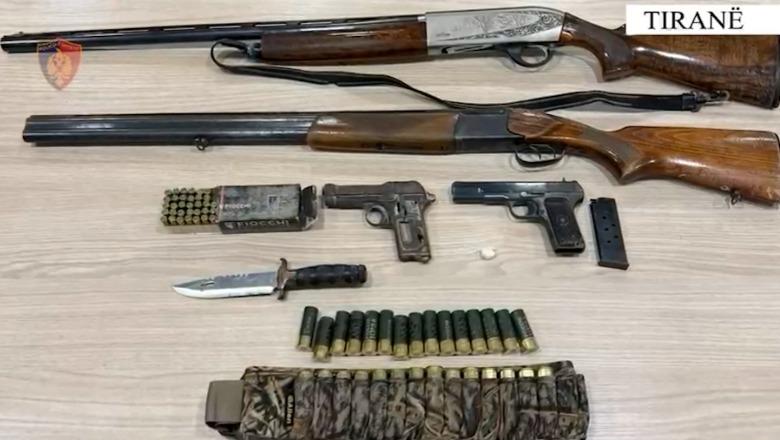 Në makinë me armë/ Pranga dy personave në Tiranë, ja çfarë iu gjetën pas kontrollit në banesë