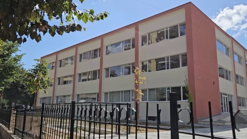 Në sitë 4163 drejtues shkollash/ Drejtuesit pa certifikim nuk do të jenë më në krye të institucioneve arsimore