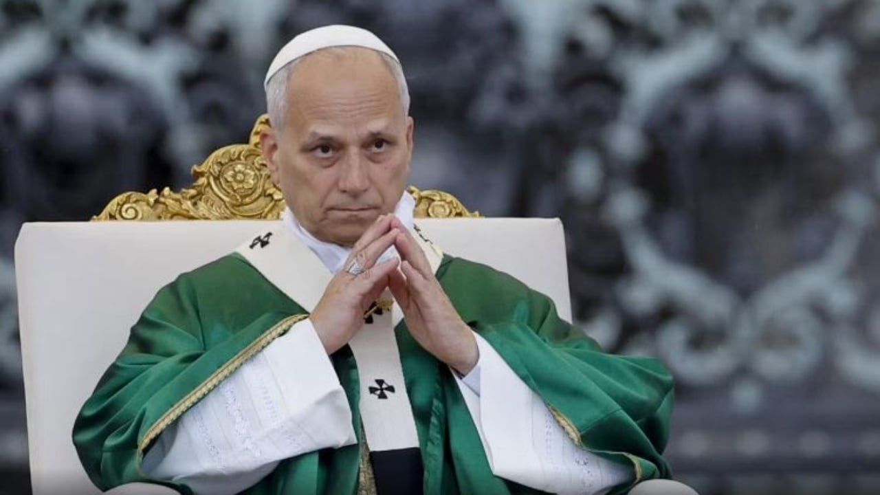 “Njerëzimi i shtypur dhe i përulur”, Papa Leone nga Roma: Të hapen dyer të shenjta ku dinjiteti të lulëzojë sërish