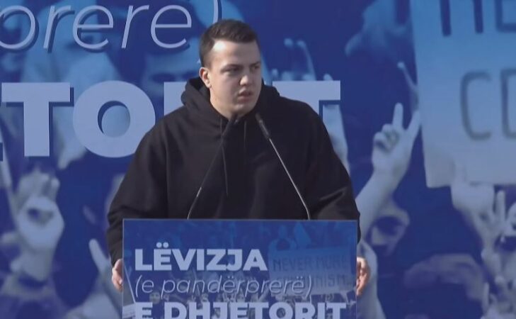 ‘Nuk e njihte konceptin e frikës’, djali i Azem Hajdarit: Frymëzoi studentët për të shembur dikaturën