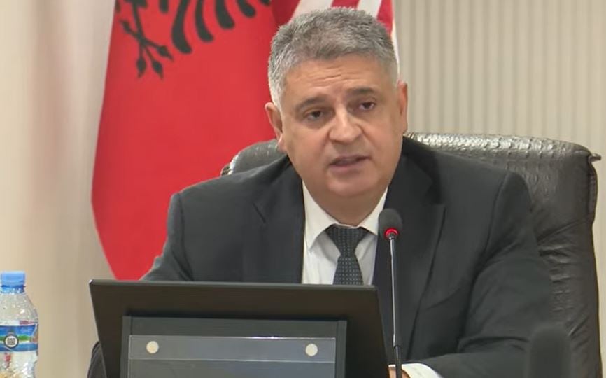 “Nuk tërhiqet përballë asnjë presioni”, Xholi evidenton pikat e forta të Krajës dhe Dumanit, Xholi: Nëse zgjidhem kreu i SPAK, do të bëj…