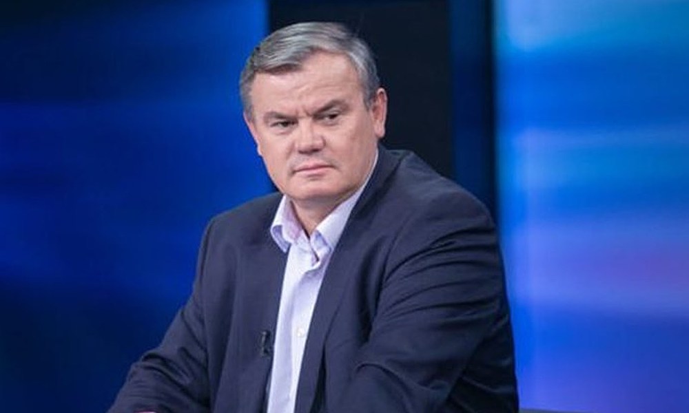 “Opozitë e mbaruar…”/ Nikoll Lesi: Berisha po luan me nervat e demokratëve duke nxjerrë 200 vetë në shesh!