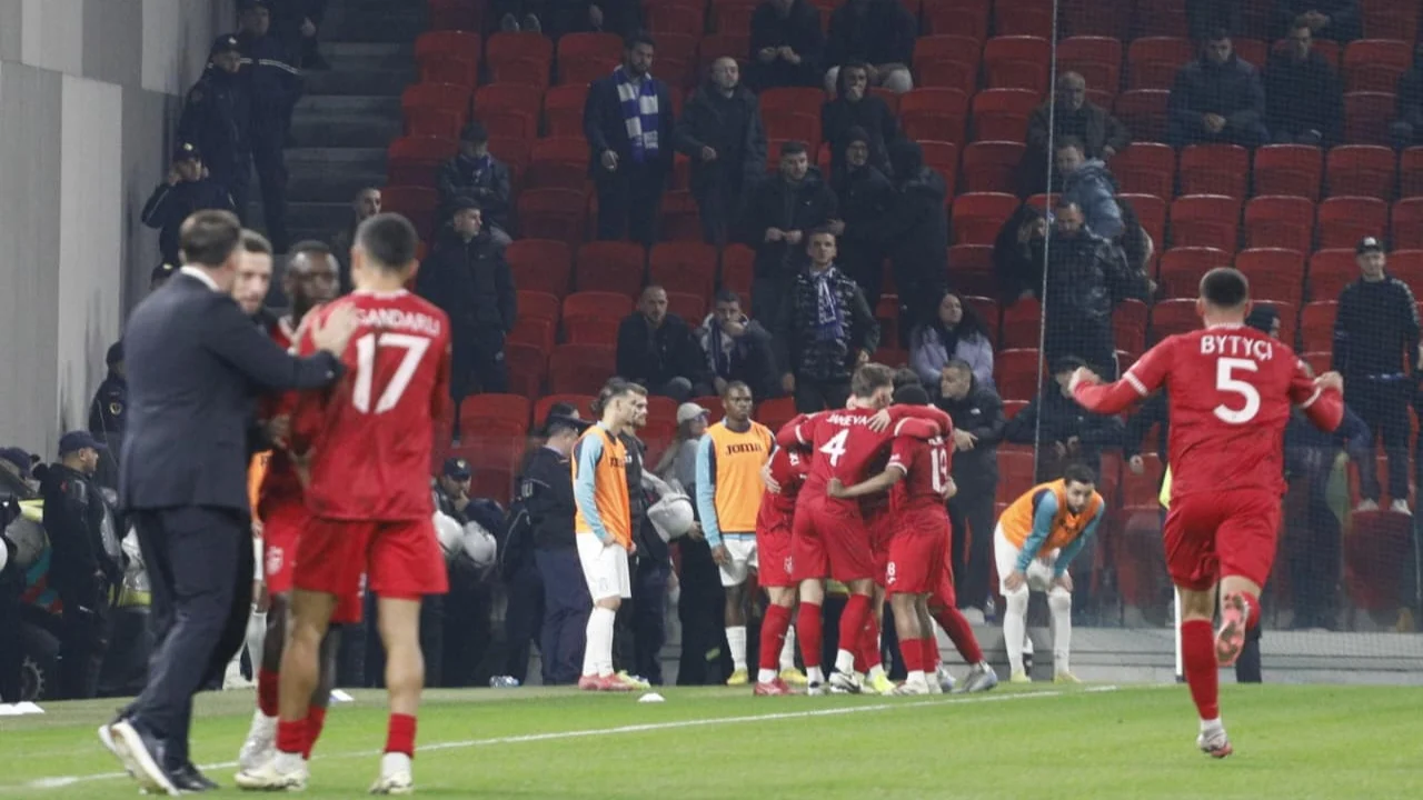 Partizani triumfon në derbin e kryeqytetit, mposht 0-2 Tiranën në “Arenën Kombëtare”