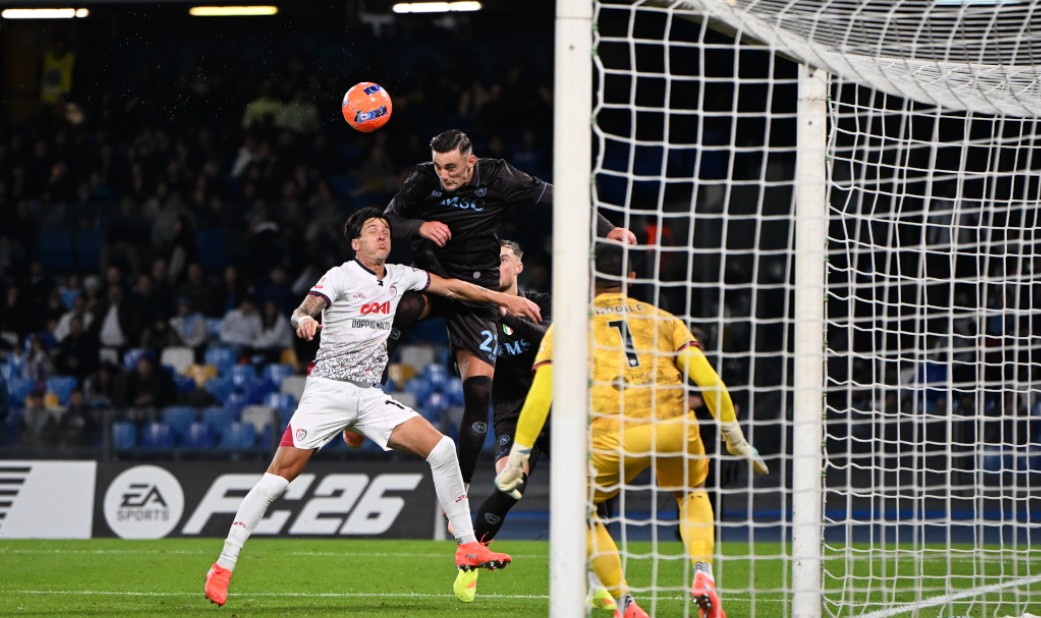 Pas 20 penalltive, Napoli mund Cagliari-n dhe siguron biletën për në çerekfinalen e Kupës së Italisë