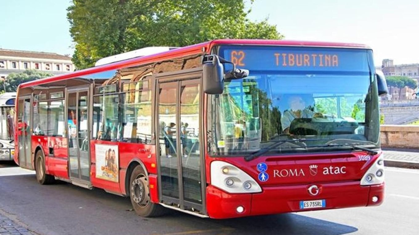 Pasagjerët e transportit publik në Romë do të marrin paratë e tyre mbrapsht në rast të shërbimit të dobët