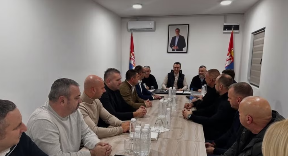 Petkoviç: Kthimi i komunave në Kosovë, i rëndësishëm për mbijetesën e serbëve