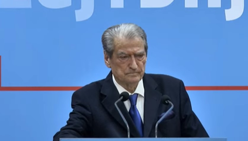 Pezullimi i Belinda Ballukut nga GJKKO, Berisha tregon rastin ish-deputetit te PS: Mori fonde publike dhe…