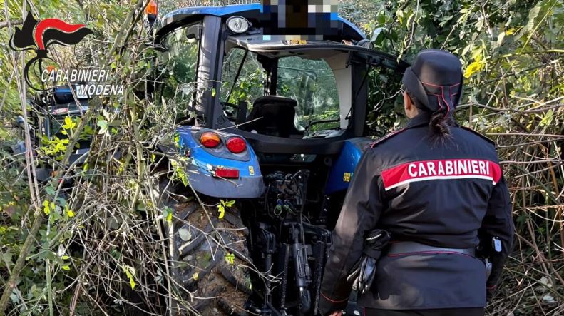 Policia zbulon bandën shqiptare që grabiste traktorë në Itali, 45 mjete të vjedhura dhe 2.5 mln euro dëme