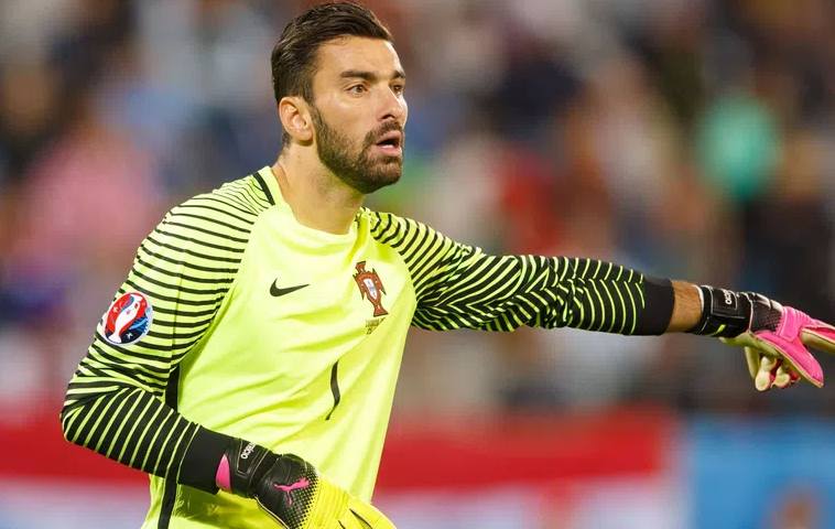 Portieri i njohur thotë mjaft, lë futbollin e luajtur