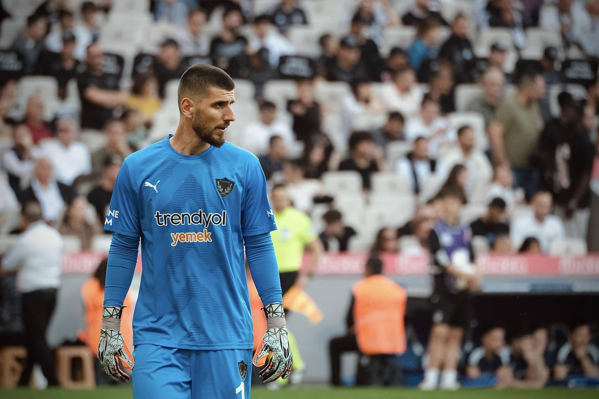 Portieri shqiptar ndan rrugët me klubin turk, “zyrtarizohet” divorci