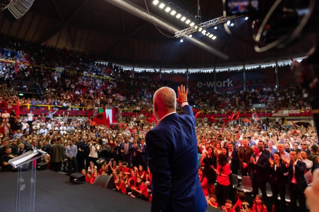 Presioni për votën: Si u eksportua sistemi i patronazhimit drejt diasporës në Perëndim