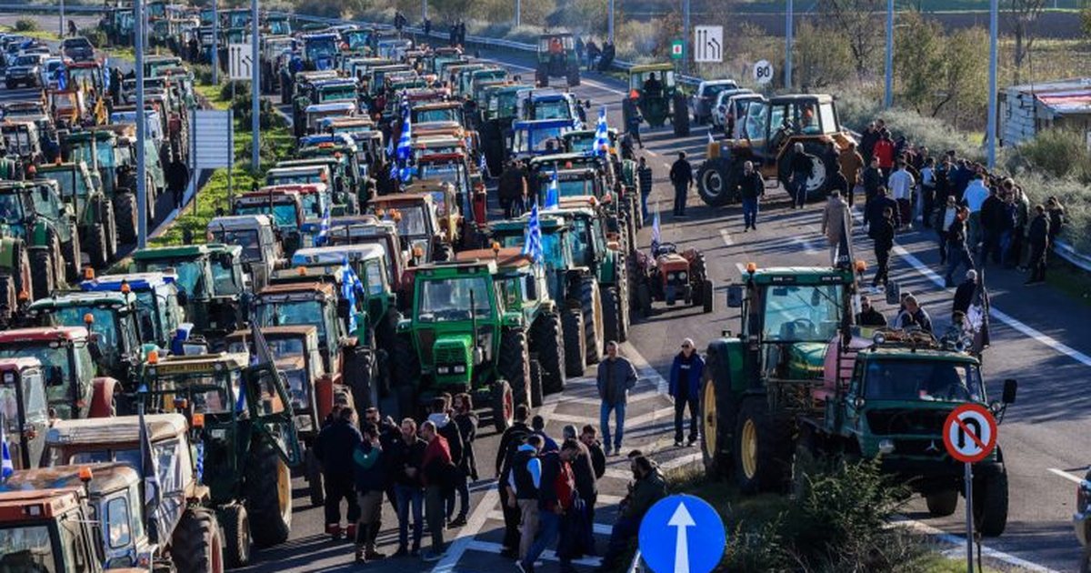 Protesta e fermerëve në Greqi, Kakavijë-Janinë do të bllokohet 6 orë. Policia: Shmangni këto orare