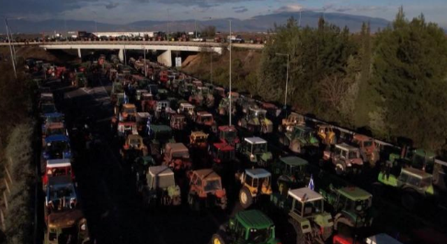 Protestat e fermerëve grekë nuk ndalin, vijon bllokada e aksit Kakavijë-Janinë për tre orë