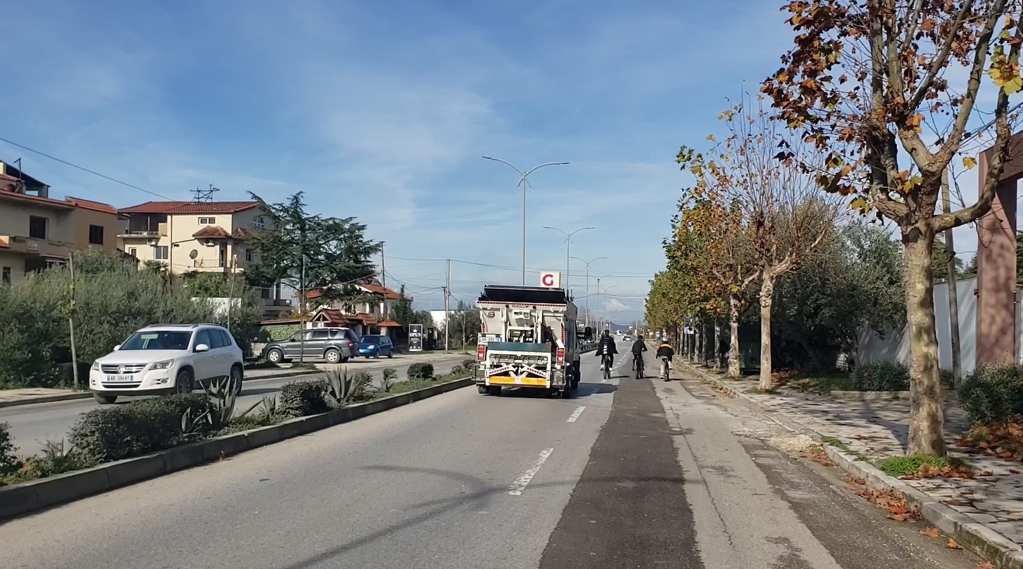 “Pse më parakalove”, si ndodhi plagosja me armë në Berat, zbardhen detajet e reja: 37 vjeçari në gjendje të rëndë tek Trauma