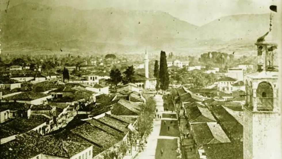 Qytetet që rikthehen nga harresa: Rishfaqja e vendbanimeve të braktisura ngre pyetje për klimën dhe historinë