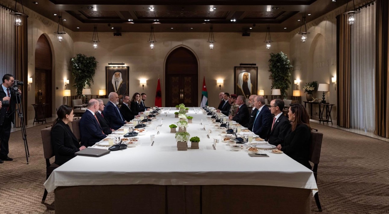 Rama takon mbretin e Jordanisë, vizita zhvillohet në kuadër të dialogut ndërfetar