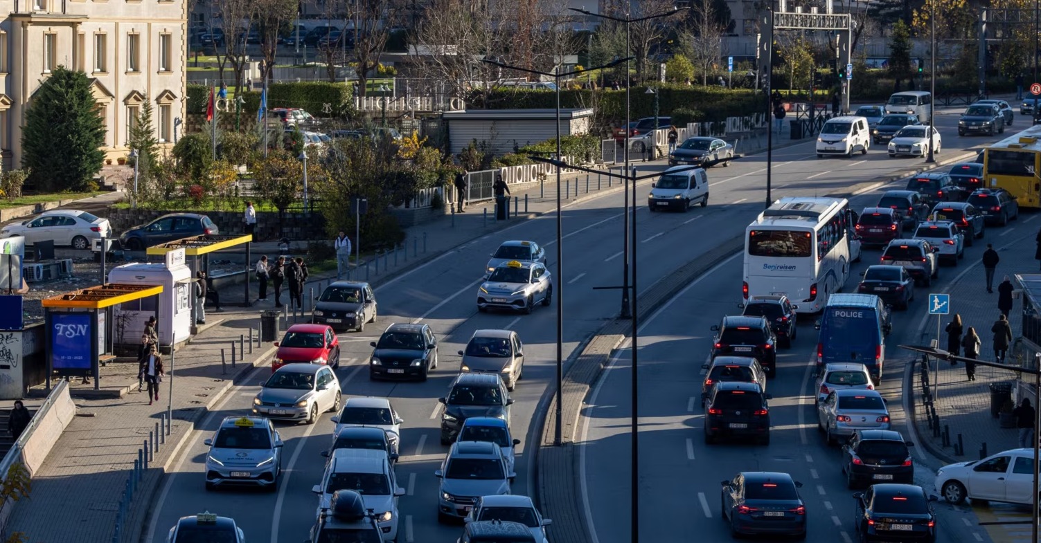 Rikthehet transporti publik në Prishtinë pas më shumë se një jave mungesë