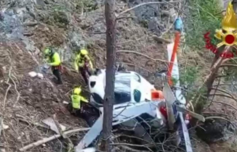 Rrëzohet helikopteri në Itali, një i vdekur dhe tre të plagosur