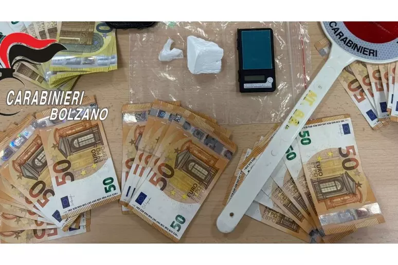 Rrjeti i drogës në Bolzano/ 240 doza kokaine gati për shitje, bie në pranga pronari shqiptar