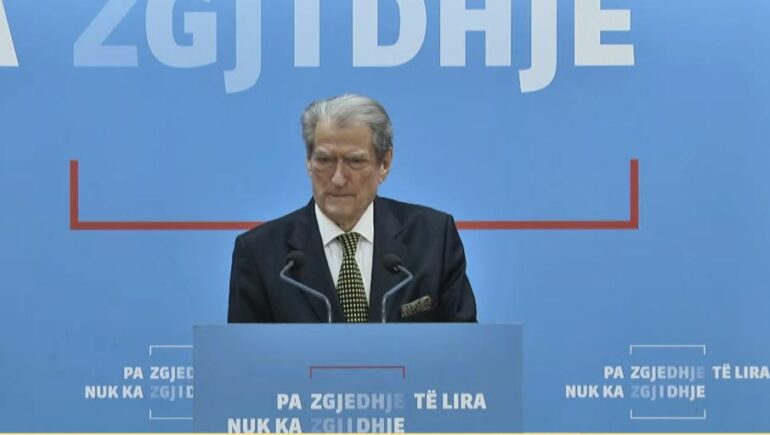 Sali Berisha: Ramës i duhej një prokuror që të arrestonte opozitën, prandaj shkatërroi sistemin e pagave në drejtësi