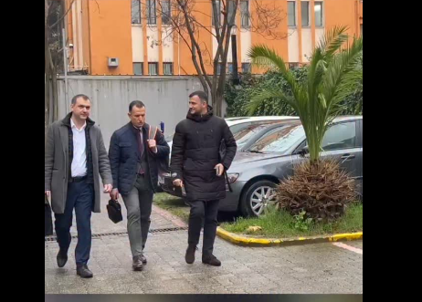 Seanca në GJKKO për Ilir Metën.. Ja çfarë deklaroi një nga mbrojtësit e ish-presidentit (VIDEO)