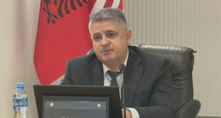 “Secili është kandidat potencial”/ Xholi shpalos platformën për drejtimin: Më shumë qëndroj me ta sesa me familjen