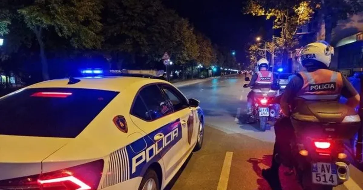 Sherr për një vajzë! 35-vjeçari nxirret me forcë nga makina dhe goditet me shkop bejsbolli