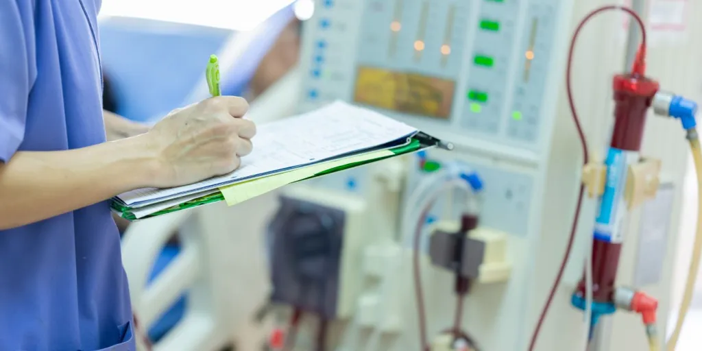 Shkeljet e rënda në koncesionin e hemodializës, vonesa, kosto të fryra, sorollatje dhe pagesa të dyfishta nga…