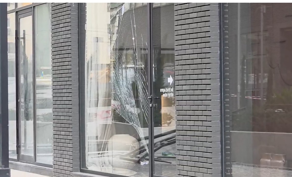 Shpërthim gazi në një piceri, plagoset lehtë pronari i biznesit si dhe një punëtor