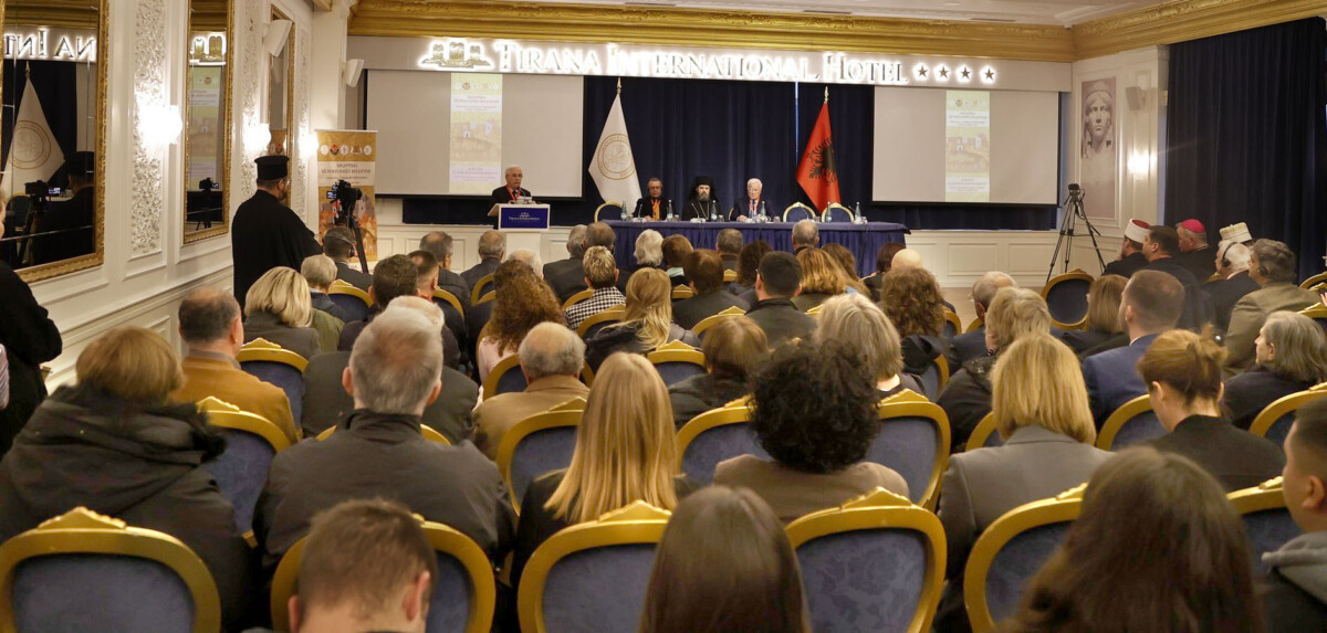 “Shqipëria në periudhën bizantine” mbledh përfaqësues nga bota akademike për një ndër periudhat më të rëndësishme…