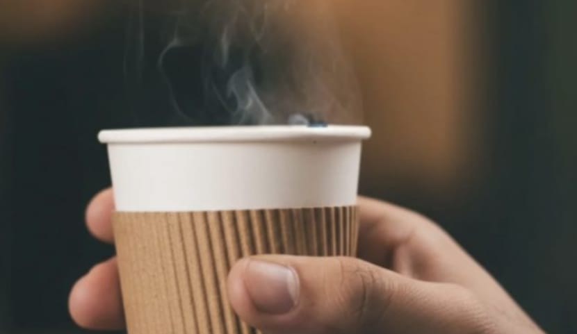 Studim/ Pirja e çajit ose kafesë në gota kartoni mund të shkaktojë kancer