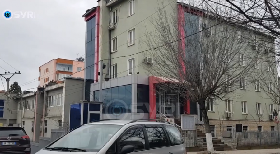SYRI TV/ Dibër, prokurori kërkon hetimin e eprorit të tij, mollë sherri mjeti i sekuestruar si provë