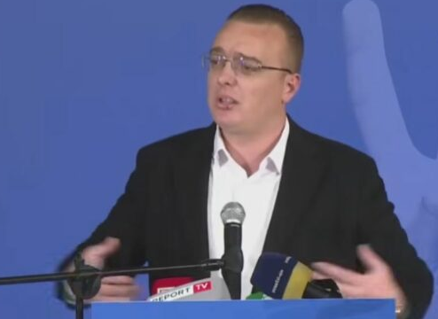 Takimi i Salianjit – “Salla plot na jep shpresë!” Kandidati më i votuar në listën e hapur në Durrës: Prej 11 majit, jemi bërë si zogjtë e korbit