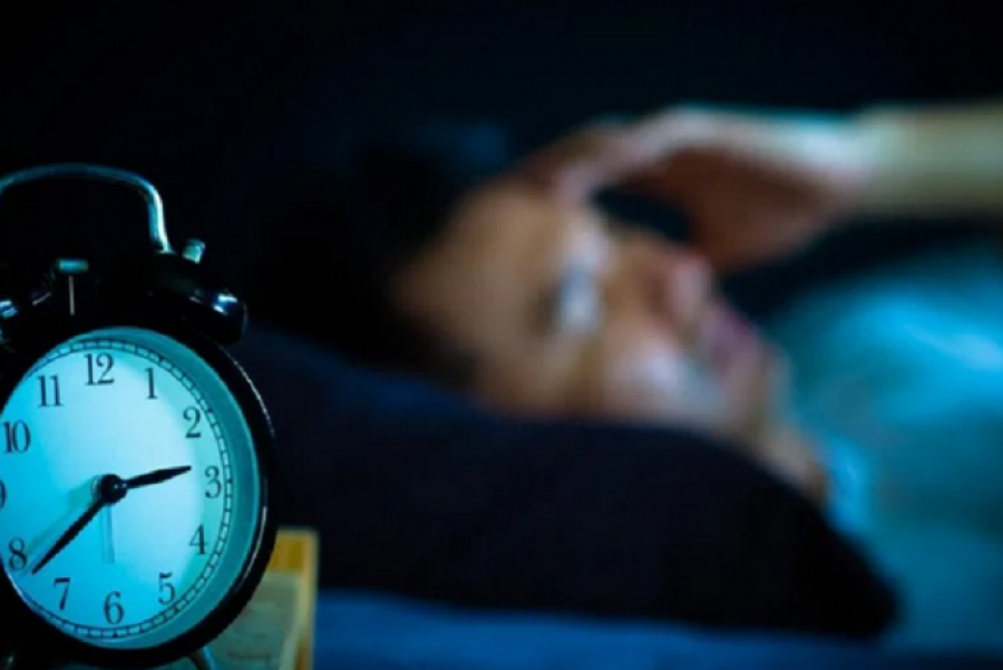 Të fjeturit më pak se gjashtë orë gjumë, rrit rrezikun e demencës me 30%